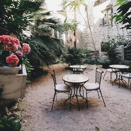 호텔 헤리티지 4*