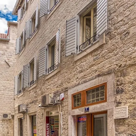 Heritage 4* ספליט