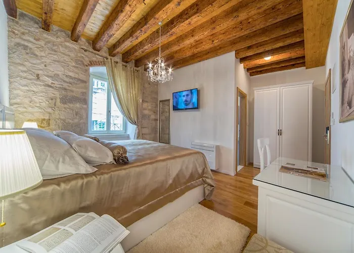 호텔 헤리티지 스플리트