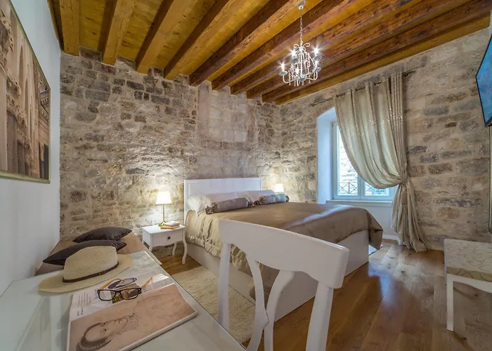 호텔 헤리티지 4*